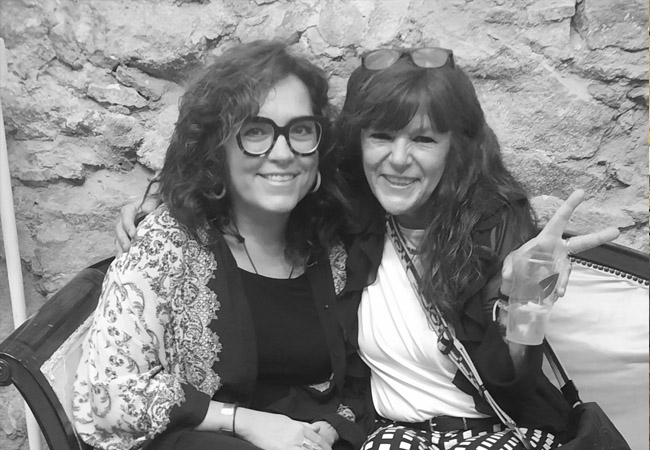Mireia Capellán y Pilar Maestre